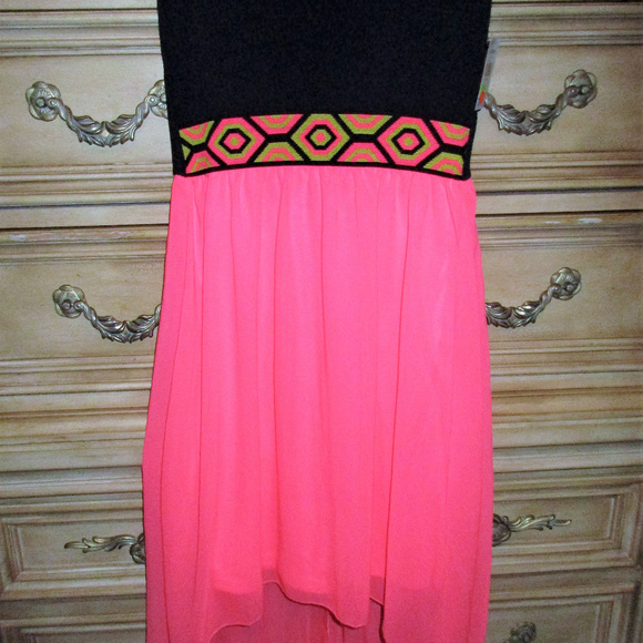 Strapless Dress - Picture 2 of 8